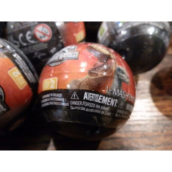 Basic Fun Mashems Jurassic World Spheres Series 2 Box Set of 20 New - Picture 3 of 3